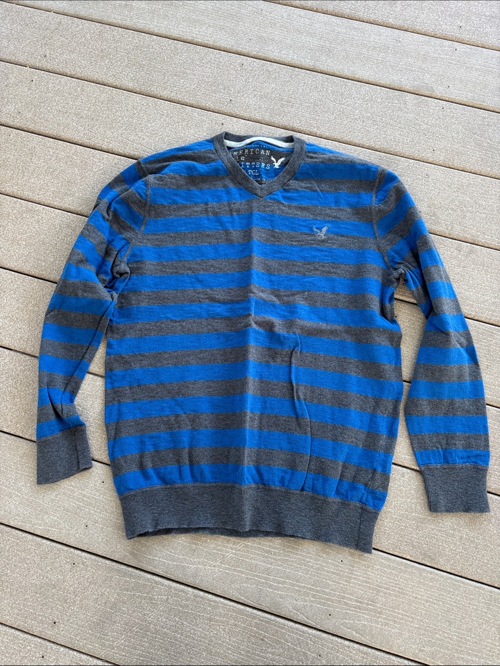 American Eagle Outfitters Blue & Gray Striped V-Neck Sweater